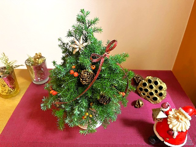 こどもアート倶楽部「ミニクリスマスツリーを作ろう！」 画像