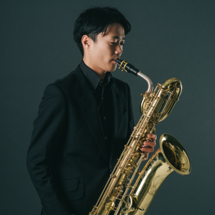 Bar. Saxophone／井出崎 優（いでさき ゆう）